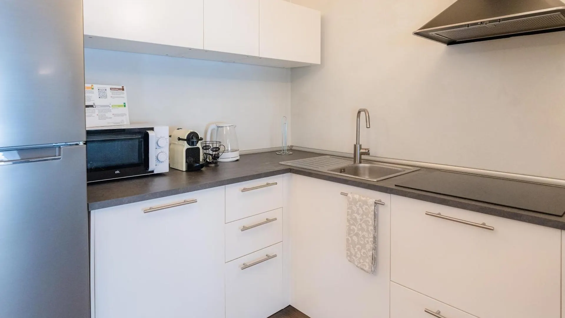 Apartment Eleganza Design Corso Como Porta Garibaldi - 80 Mq Mailand